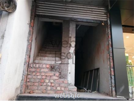 Retail showroom shop for Rent